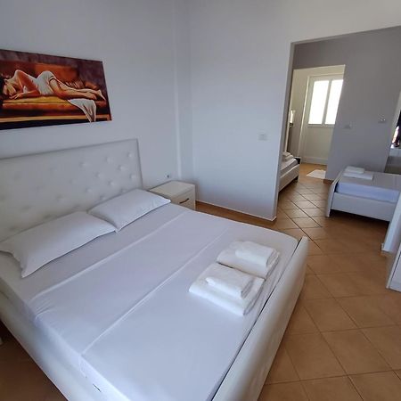 Hotel Sherifi Sarandë Exterior foto