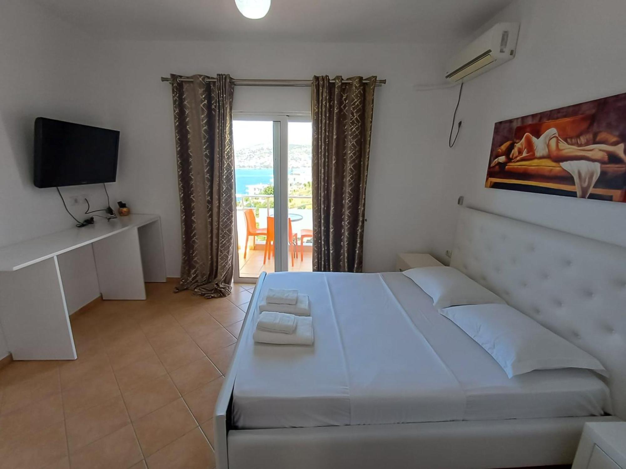 Hotel Sherifi Sarandë Exterior foto