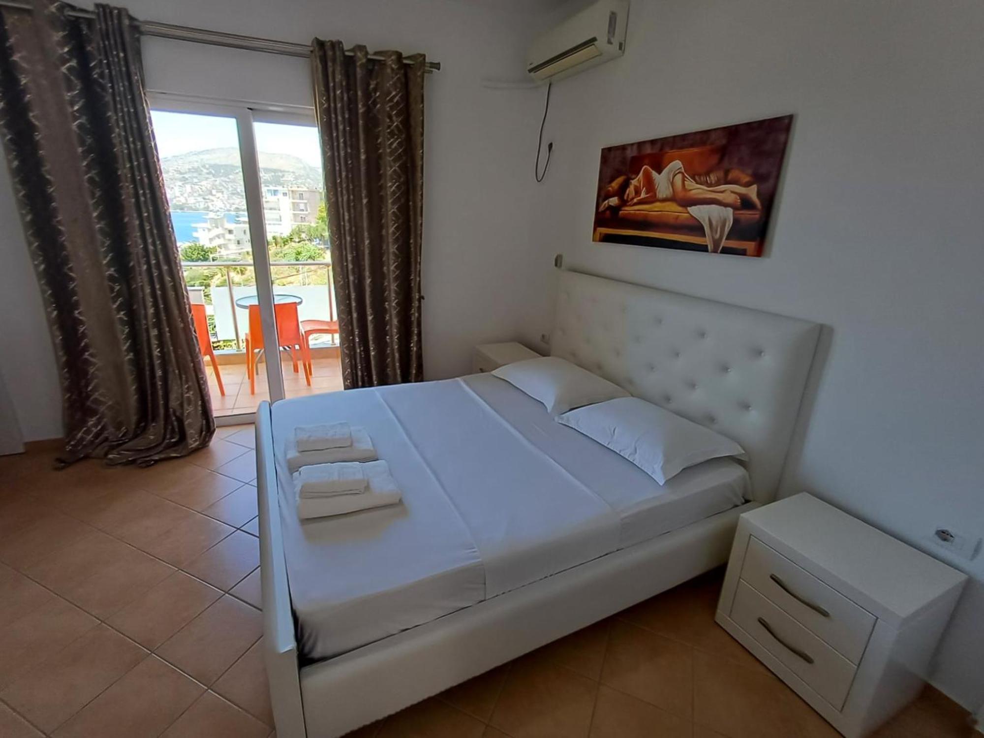 Hotel Sherifi Sarandë Exterior foto
