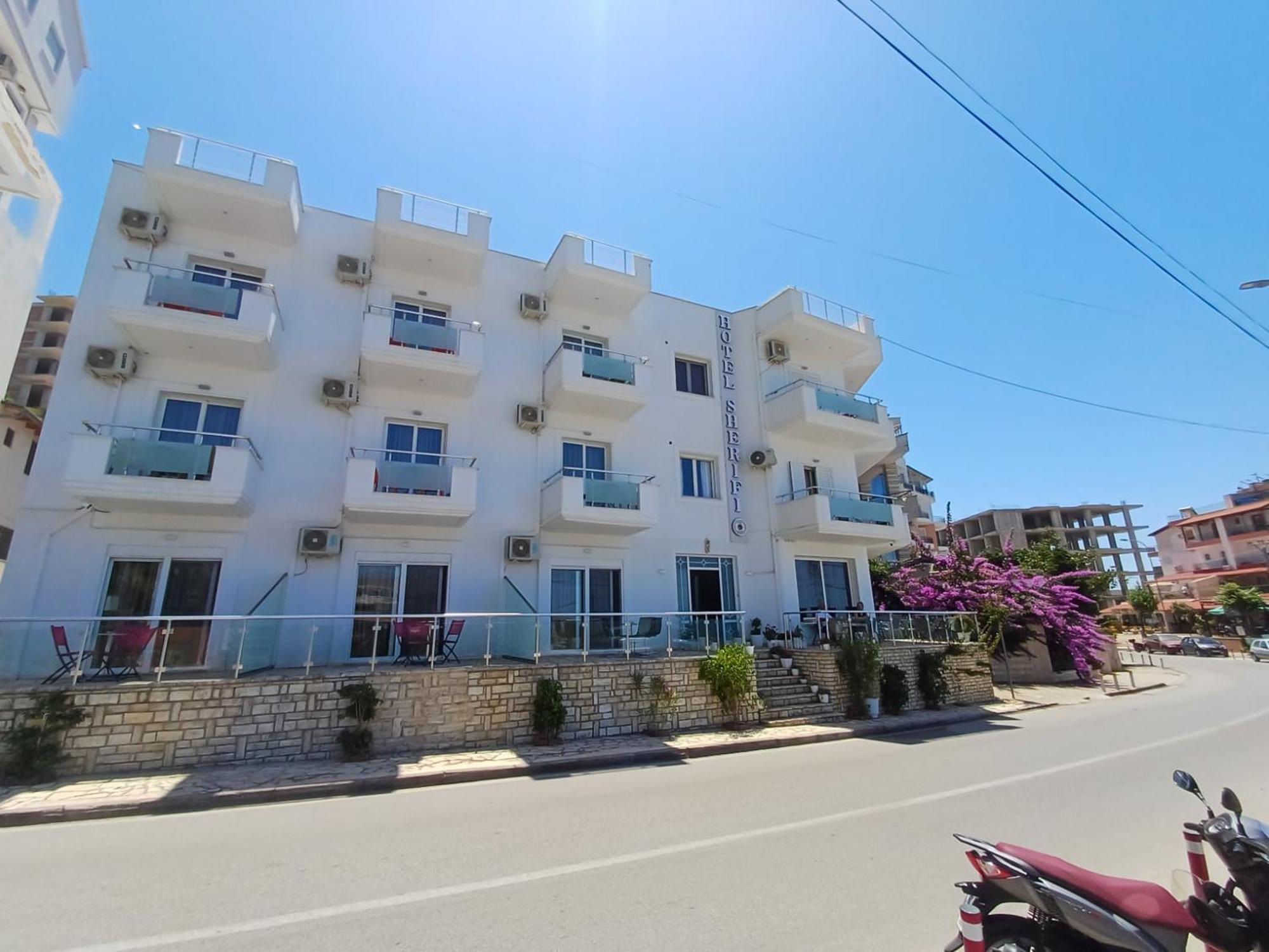 Hotel Sherifi Sarandë Exterior foto