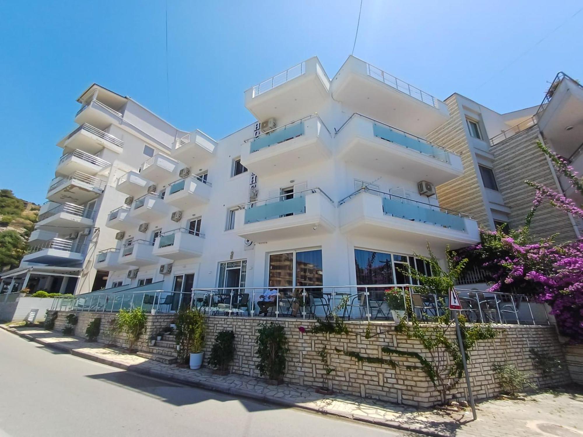Hotel Sherifi Sarandë Exterior foto